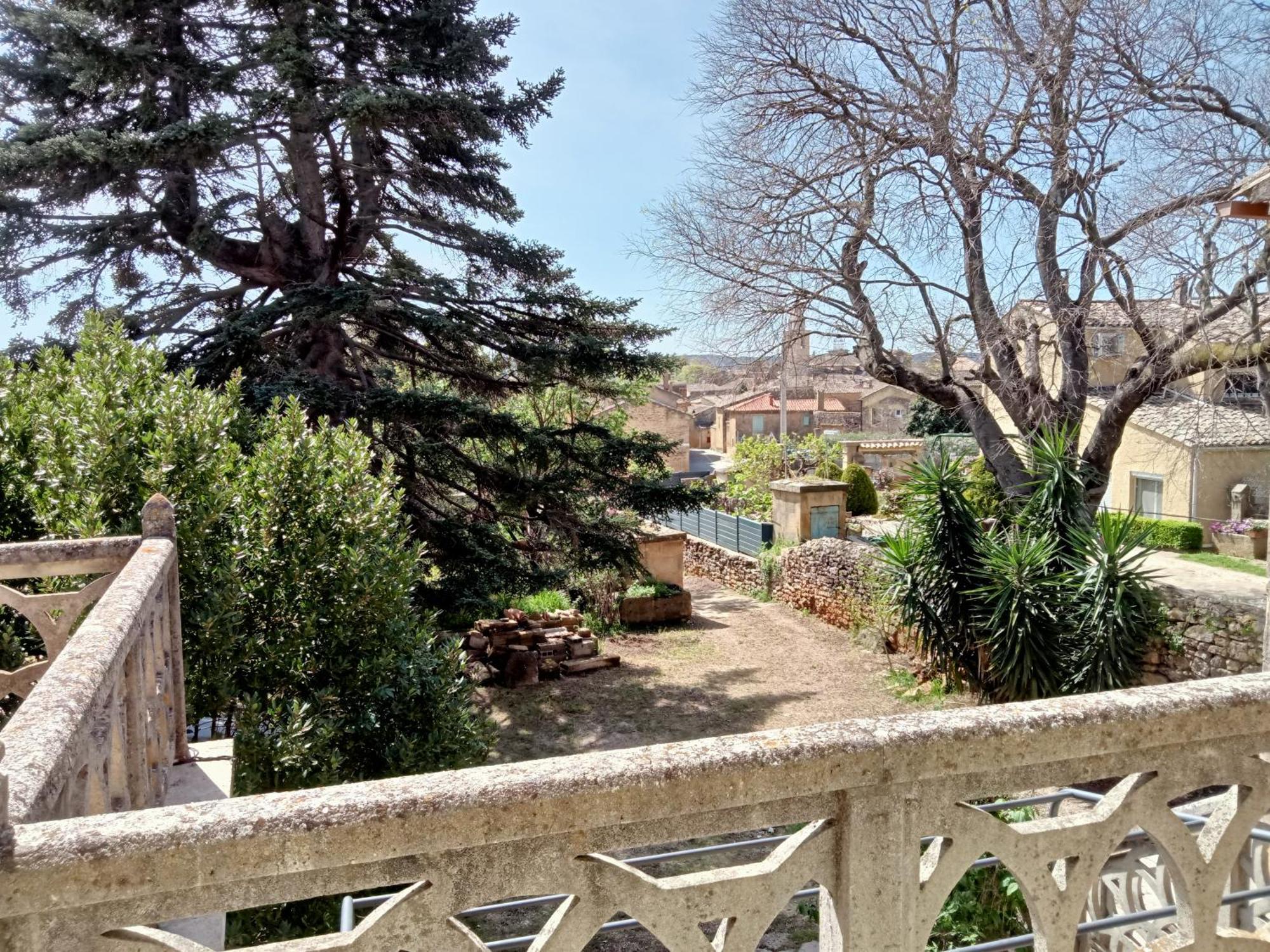 A Cedre De Mon Enfance Villa Vers Pont du Gard Exterior photo